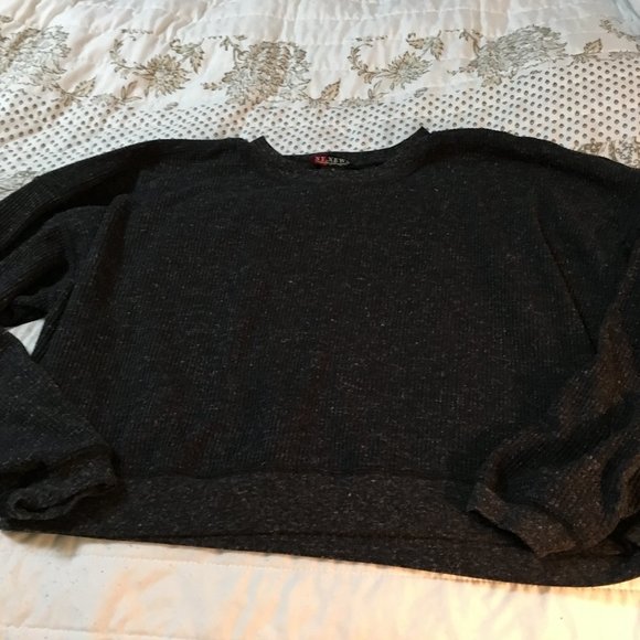 3 for $20s Sale: Vintage 90s Thermal Cropped Sweatshirt - Picture 4 of 8